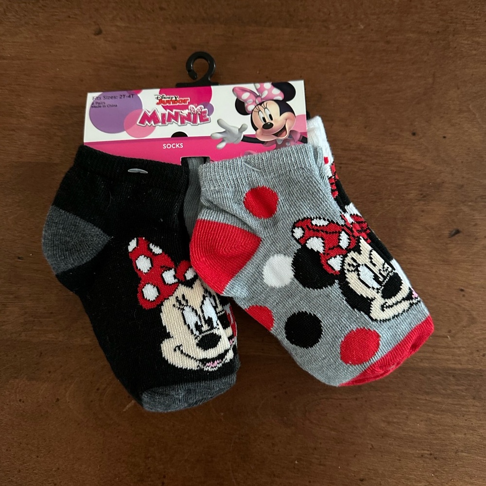 2T- 4T Disney Junior Minnie Mouse 6 pairs of low cut socks